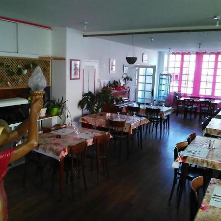 Le Relais De La Marche Hotel Aigurande Eksteriør billede